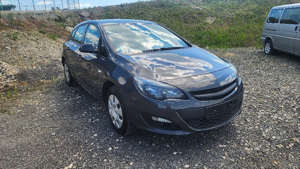 opel astra j 2015 euro 6 1.6 benzina