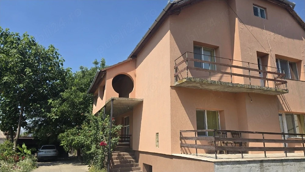 Casa cu etaj - centru Dudestii Vechi