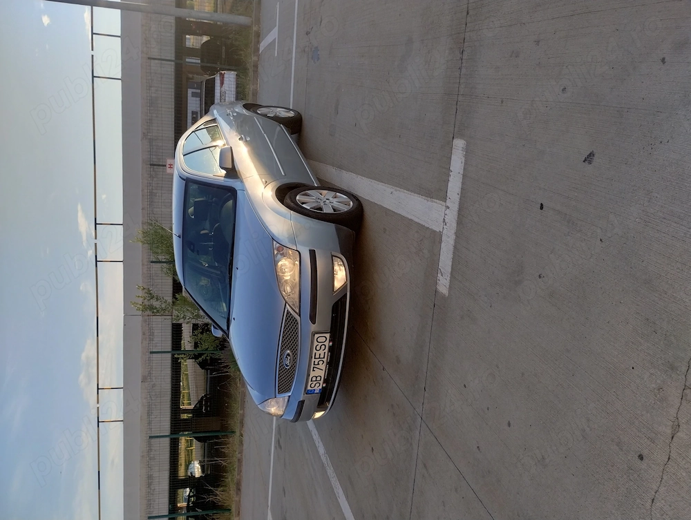 Vând Schimb Ford Mondeo 1.8 SCI