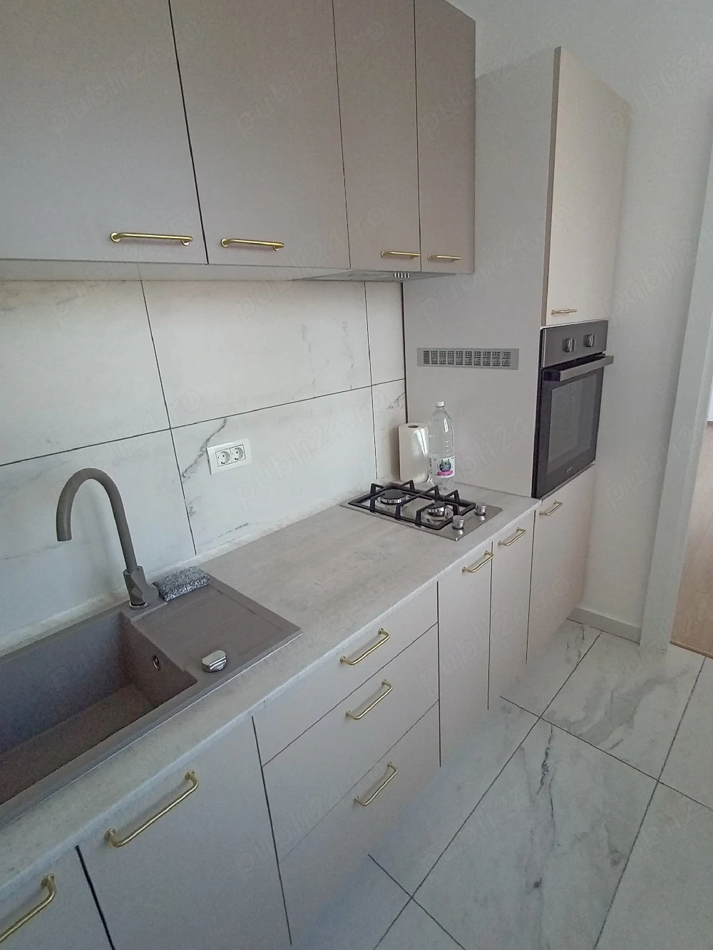 Piata Unirii, nou, prima inchiriere, semimobilat mobilat, pet friendly