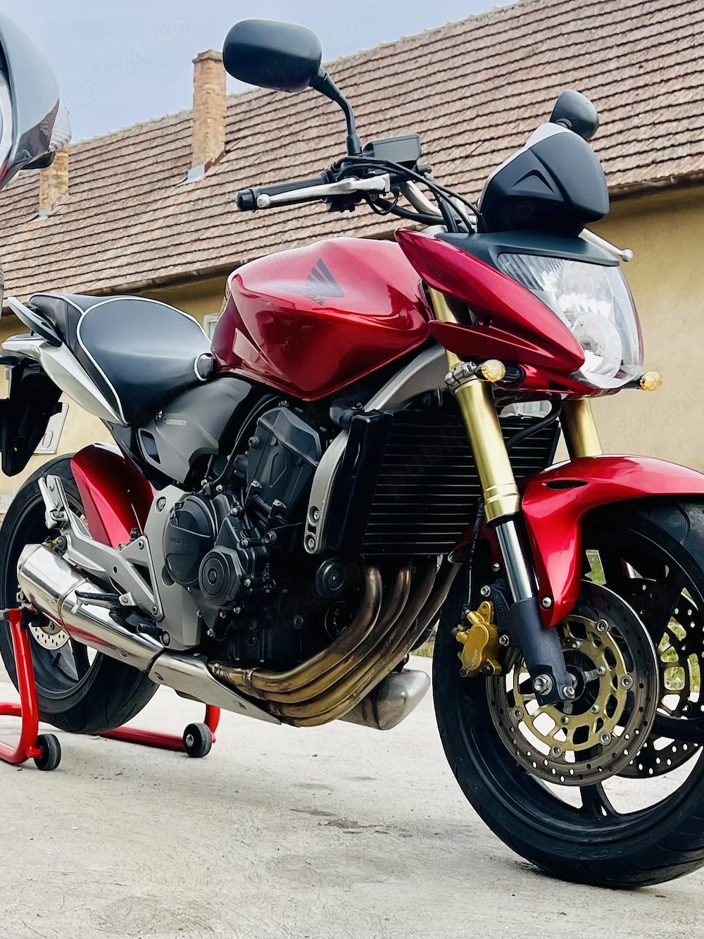 Vând Honda Hornet PC41 