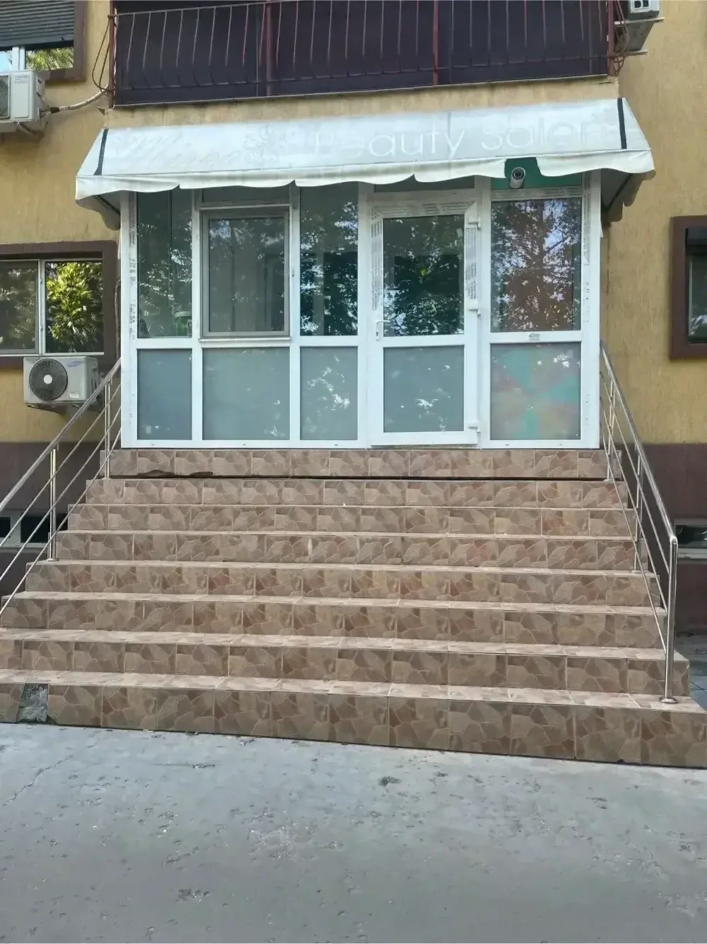 proprietar ofer spre inchiriere spatiu comercial in militari residence