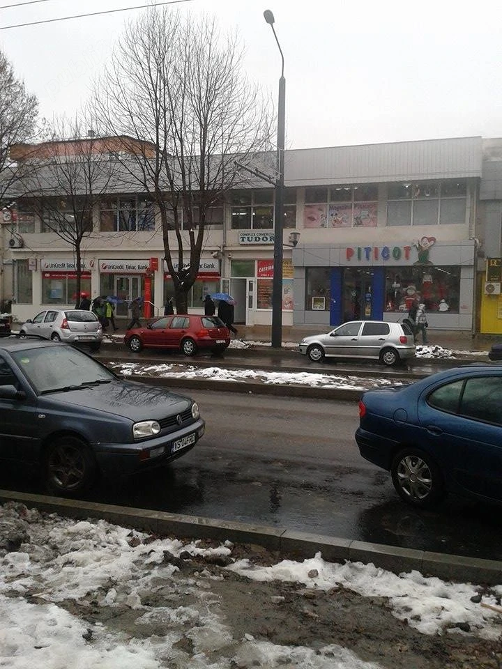 spațiu comercial de închiriat