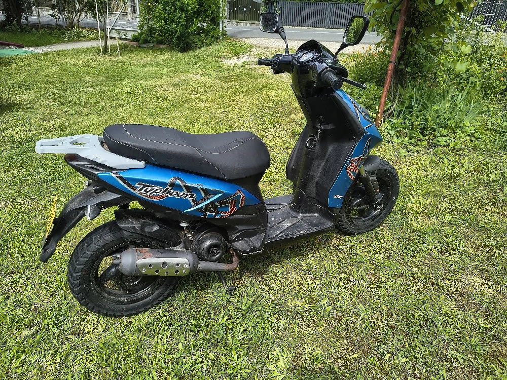 Vând Scuter Typhoon 50cm3 