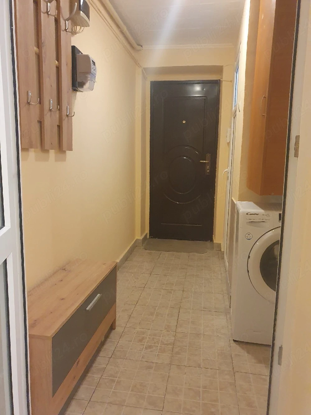 Închiriez apartament tip studio