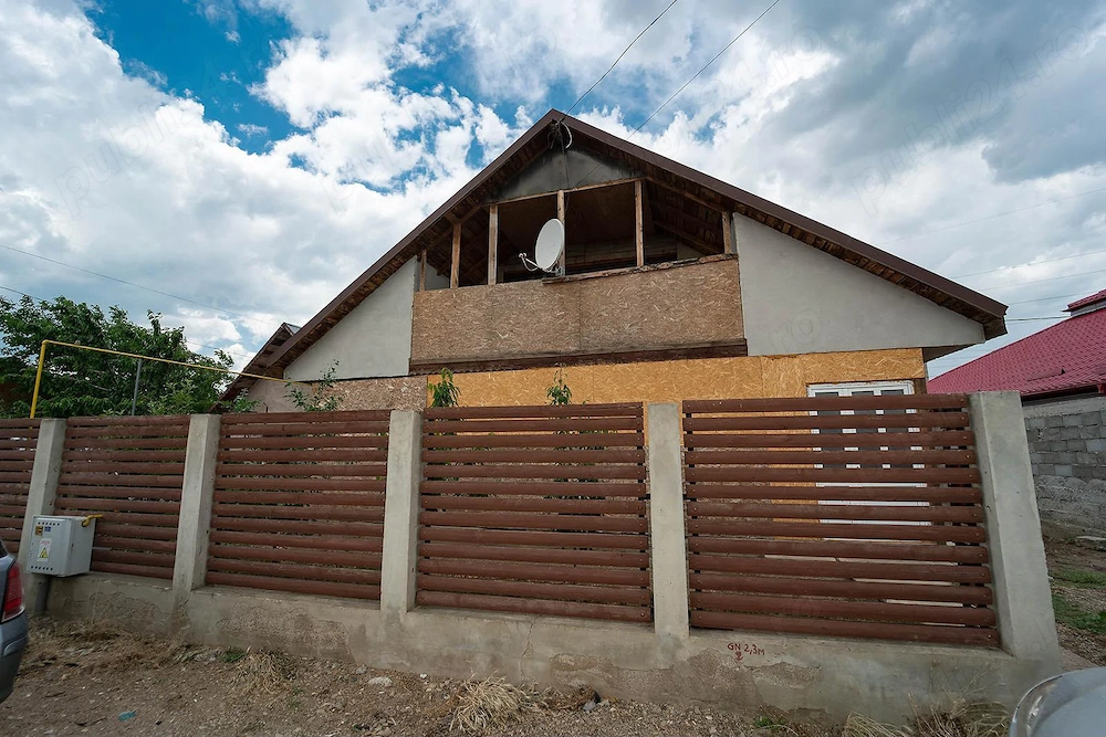 Casa de vanzare