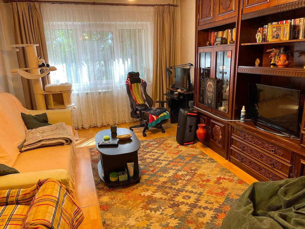 Apartament cu 2 camere, et 1, zona Buziasului-Heaven