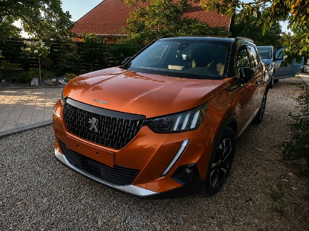 PEUGEOT 2008