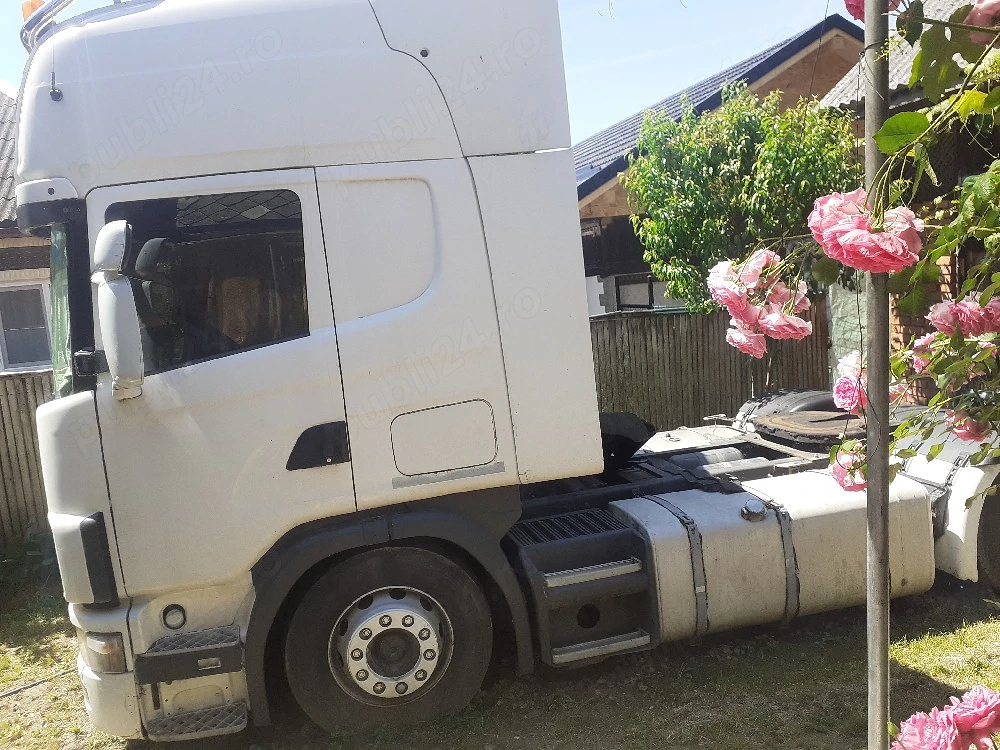 Proprietar vind  Scania an 2004 Eur 3 