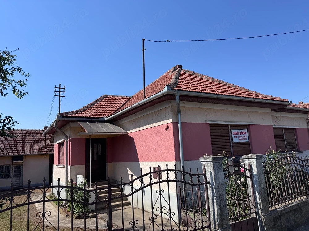Vând casă oraș Seini