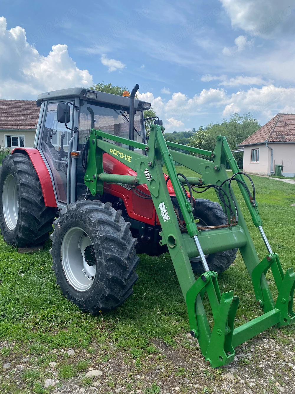 Tractor Massey ferguson 4245 cu incarcator frontal
