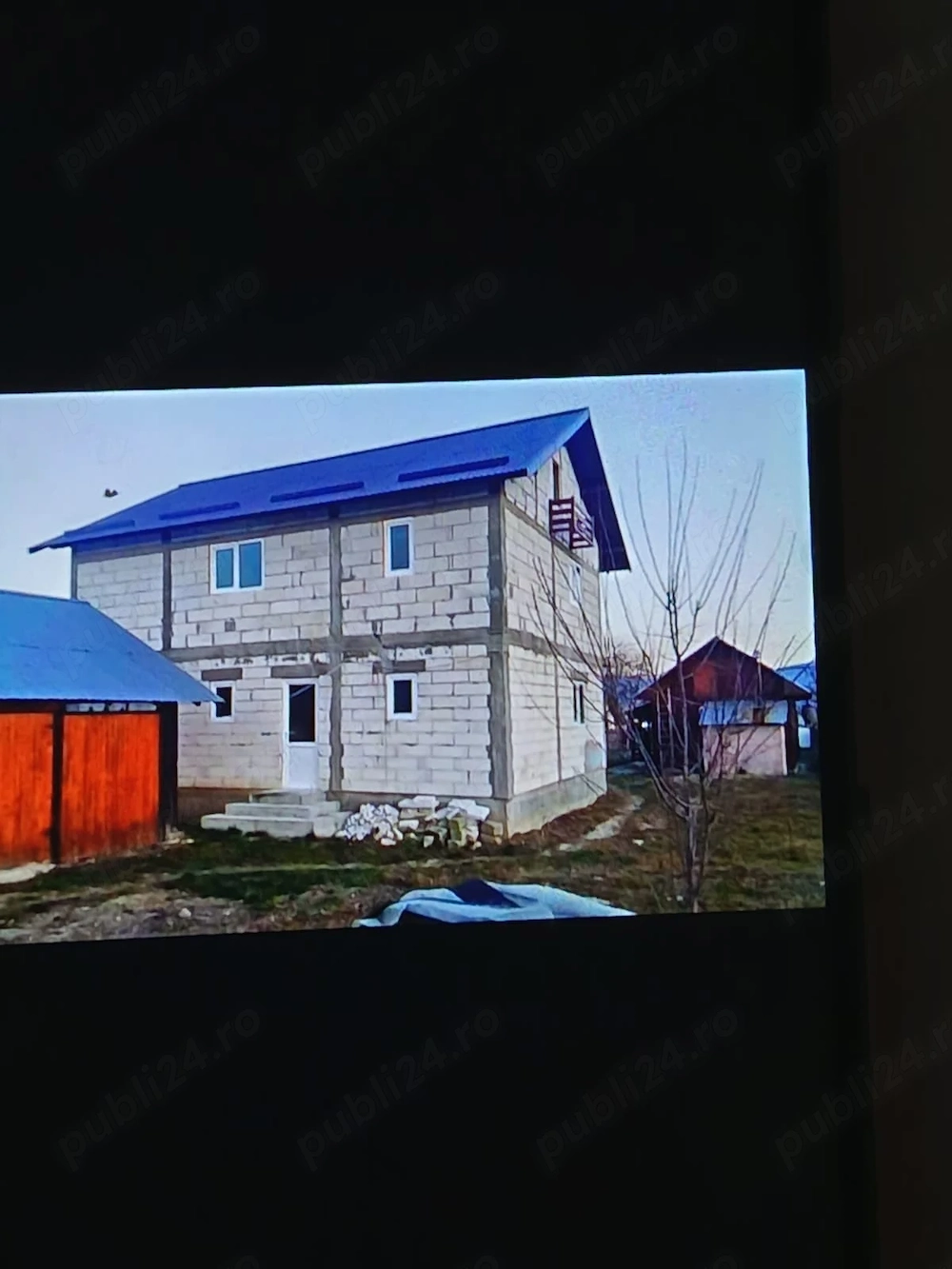 Vând casa intravilan 