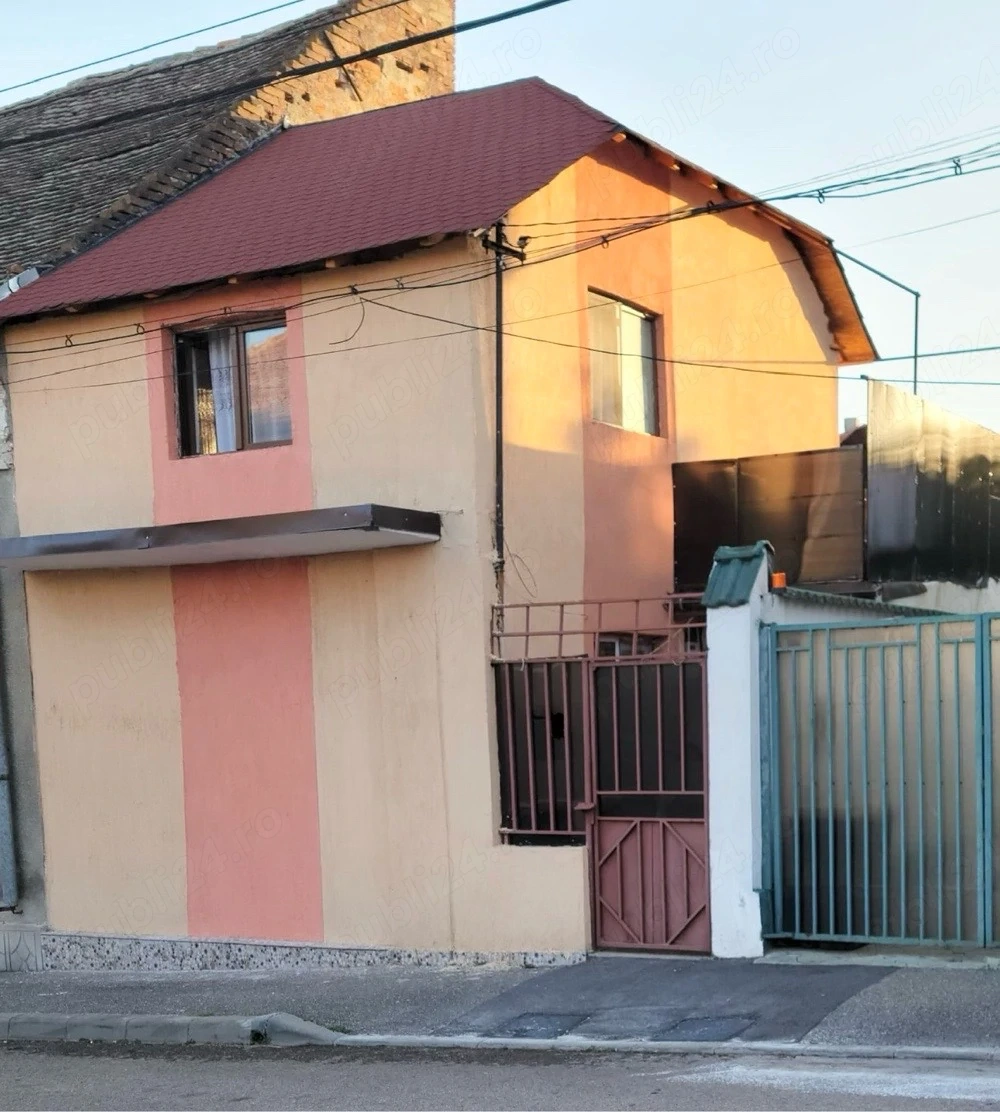 ofer spre vanzare casa zona Centrala