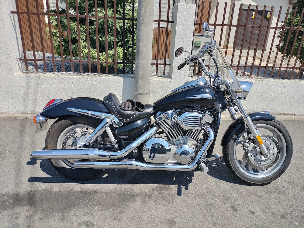 VTX 1300 c