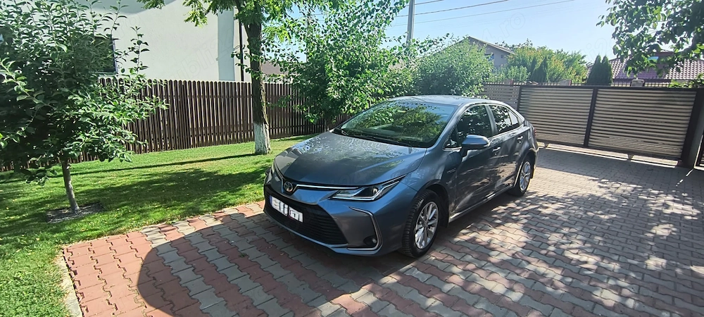 Toyota Corolla Sedan Dynamic Plus 1.8 HSD 2019