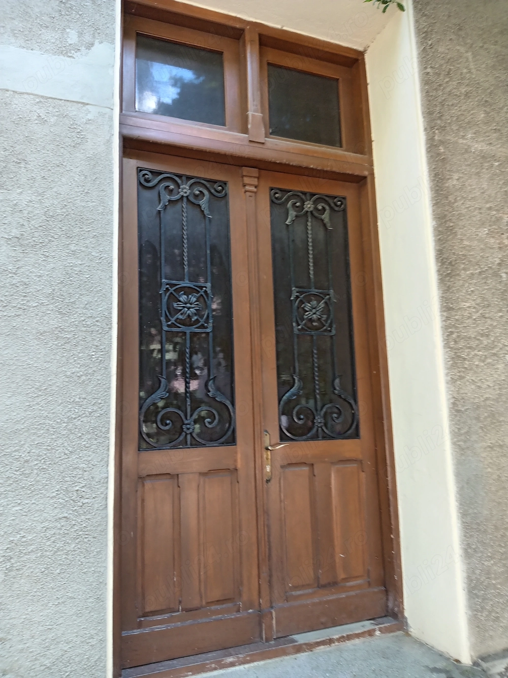 Vând apartament 3 camere ultracentral la vila