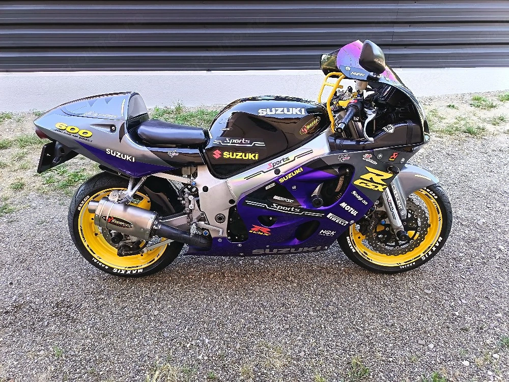 SUZUKI gsxr 600 ! stare foarte BUNA