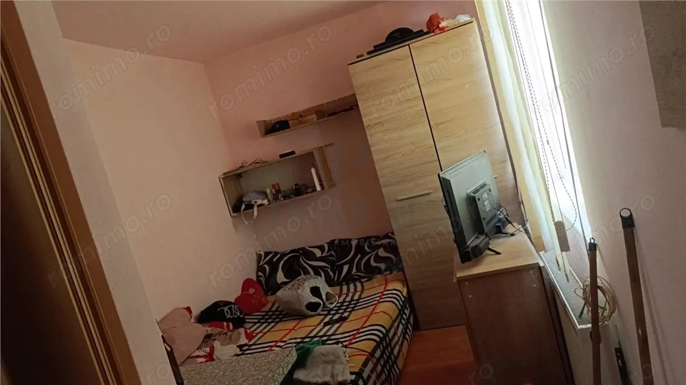 COMPLEX - APARTAMENT 1 CAMERA - mobilat, utilat, etaj intermediar
