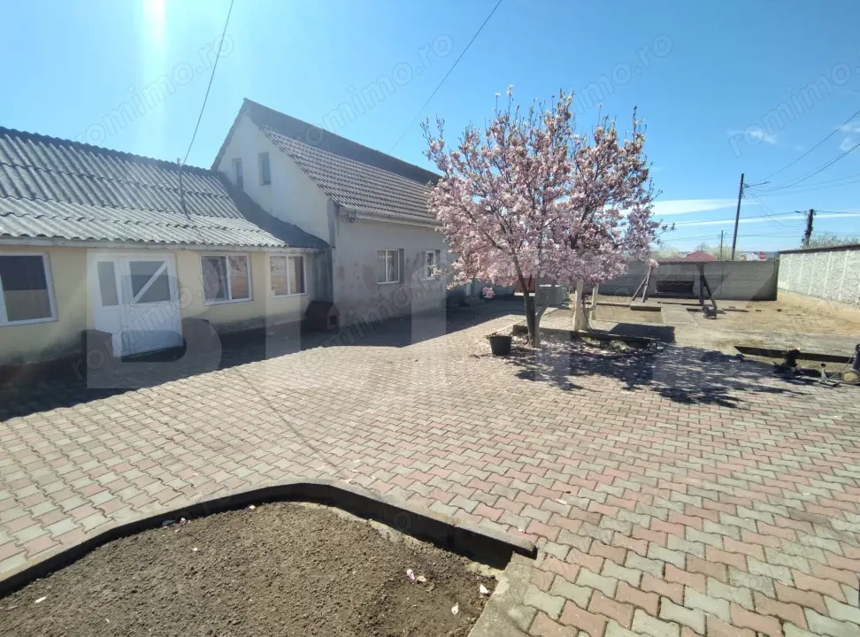 Casa P 5 camere, 140 mp, 1.045 mp curte, 47 m deschidere, zona Bradesti