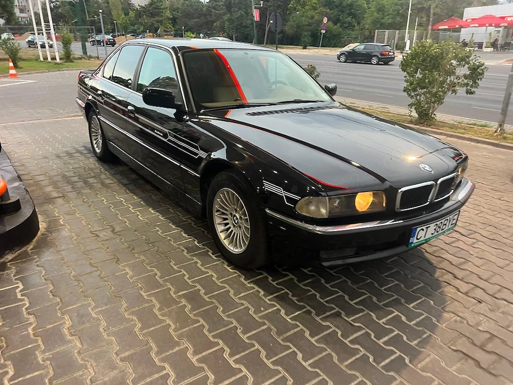Bmw  E38 V8 vehicul istoric