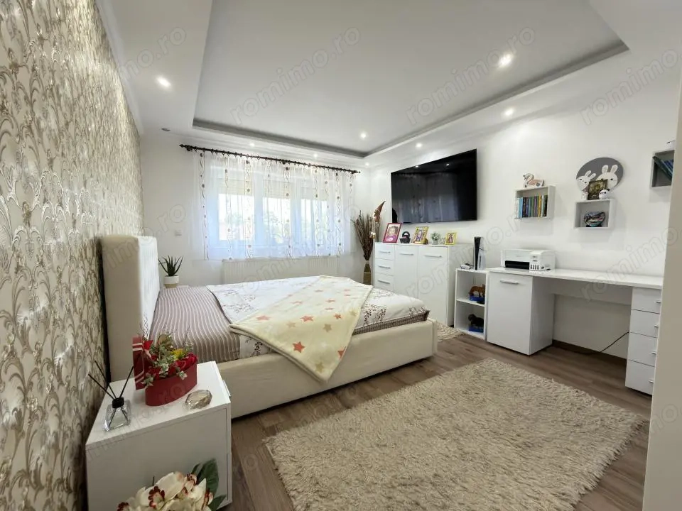 Apartament 2 camere, decomandat, 51 mp utili - Buziaș