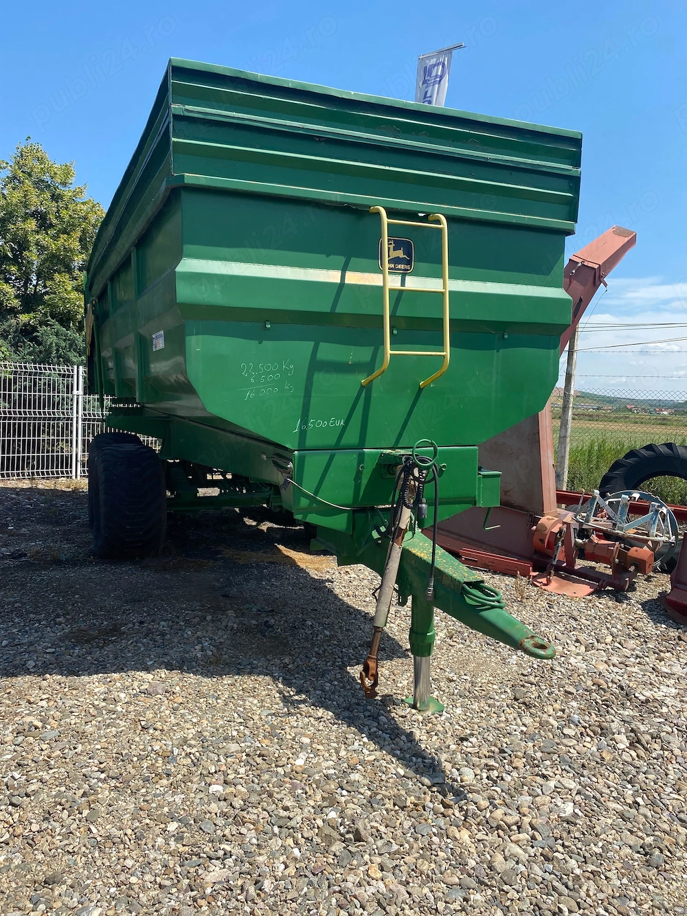 Remorca de cereale John Deere 