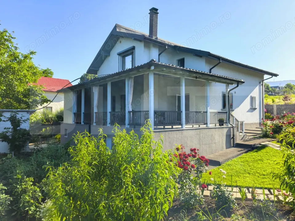 Casa 5 camere in Barnova, 150 mp utili si 1000 mp teren