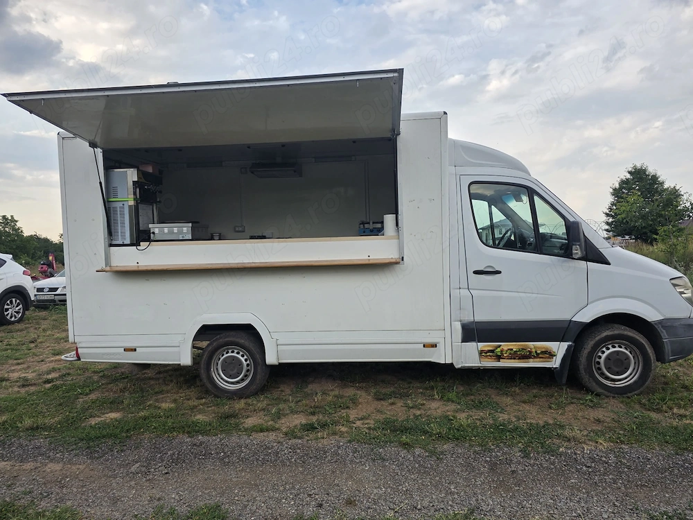 Food Truck Mercedes Sprinter - complet utilat