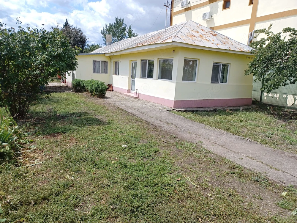 Casă de vânzare în Bărcănești
