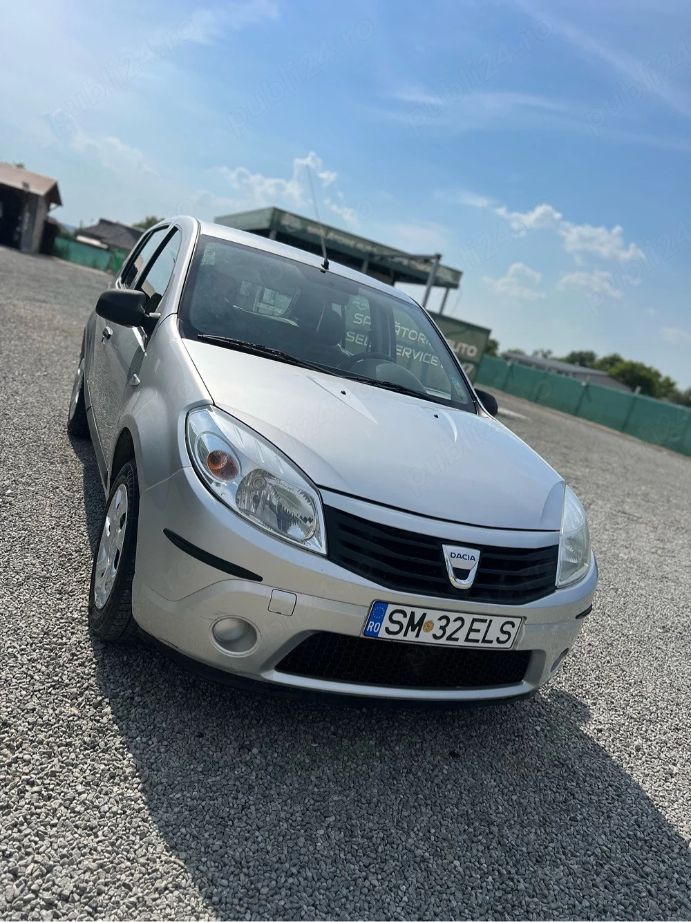 dacia sandero 
