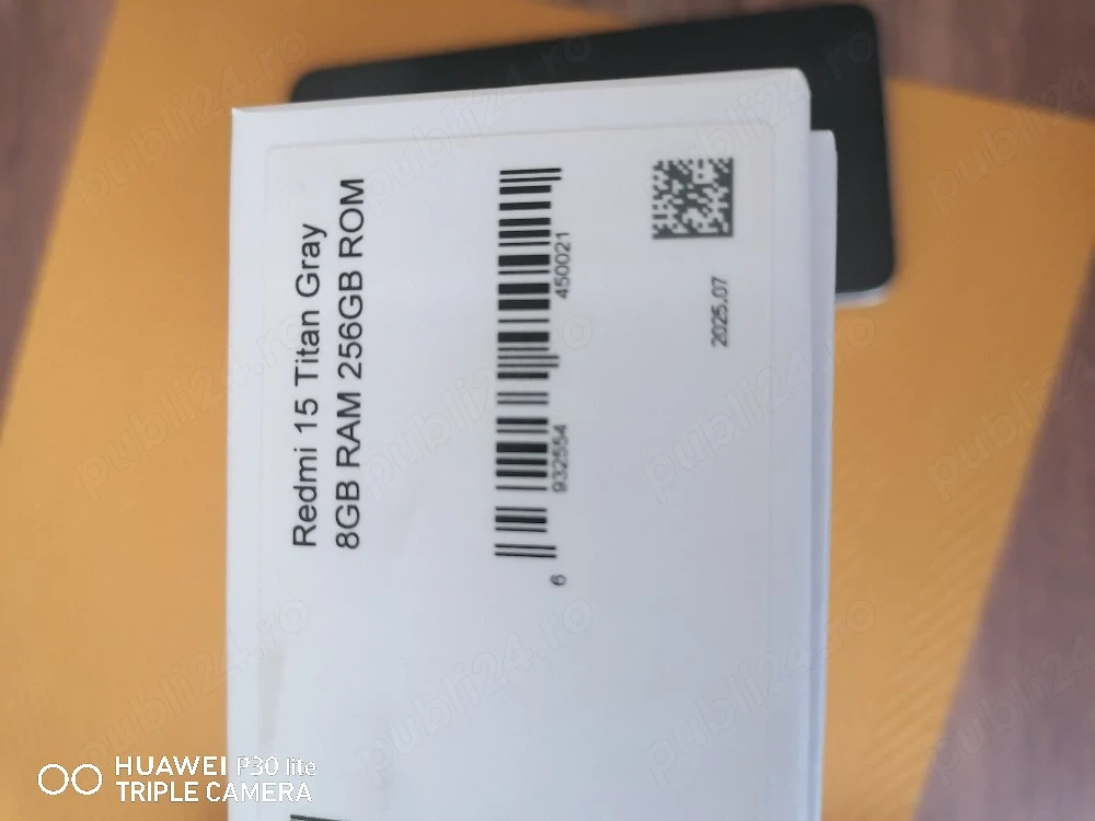 Vând smartphone xiaomi redmi 15 