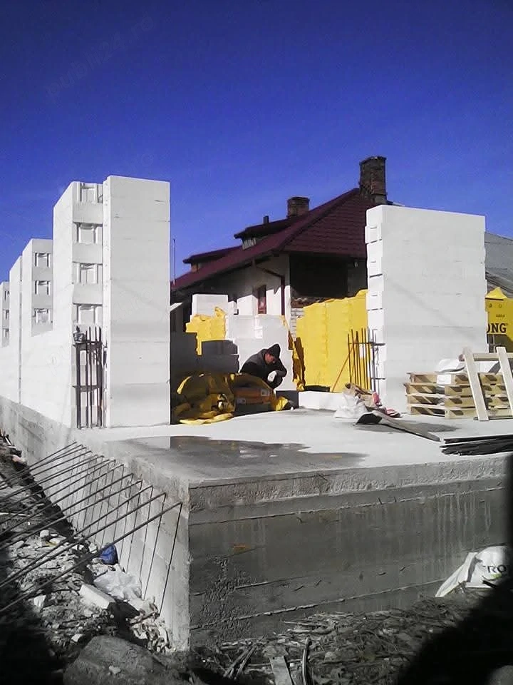 Echipa constructori 