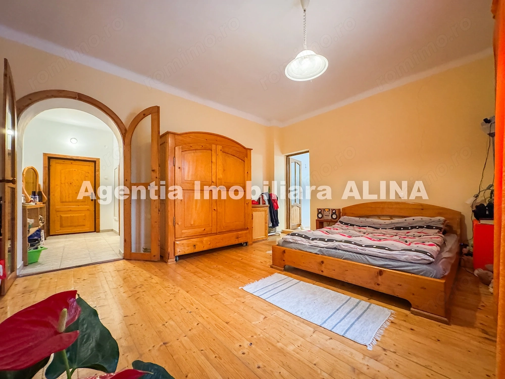 Casa pe un singur nivel si teren 500 mp in Mun. Deva, Jud. HD, zona centrala Spitalul Judetean. 