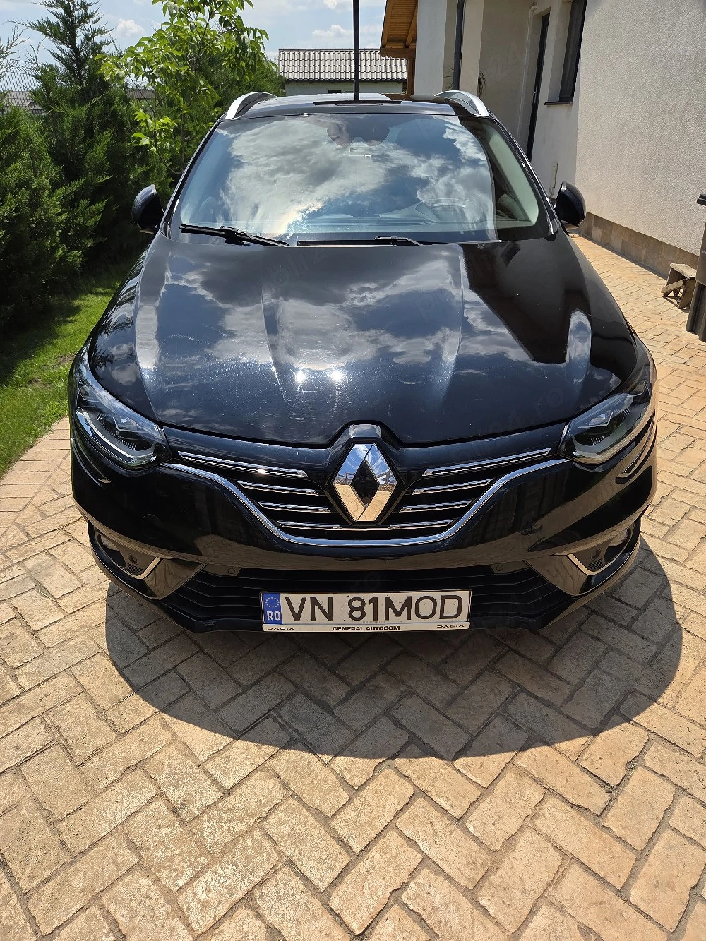 Renault Megane estate BOSE 