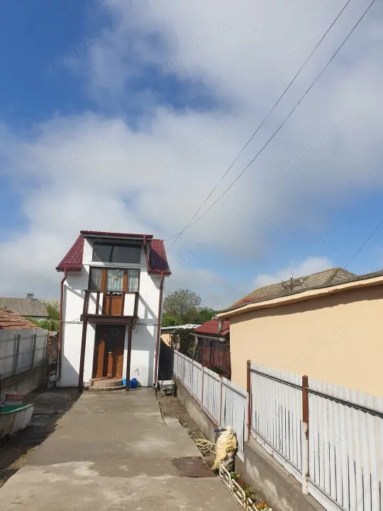 Casă de vânzare, 100 mp, locuibila, complet mobilata, zona Filiasi