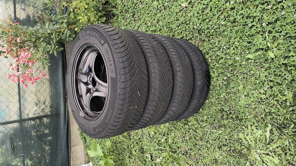 Jante structurale Dacia R15 + anvelope all season Michelin Crossclimate 2