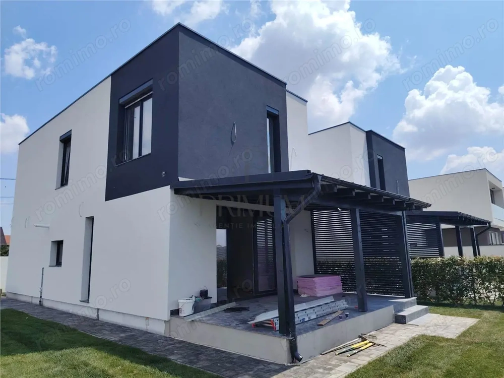 Duplex superb - 5 camere - zona excelenta - spatios