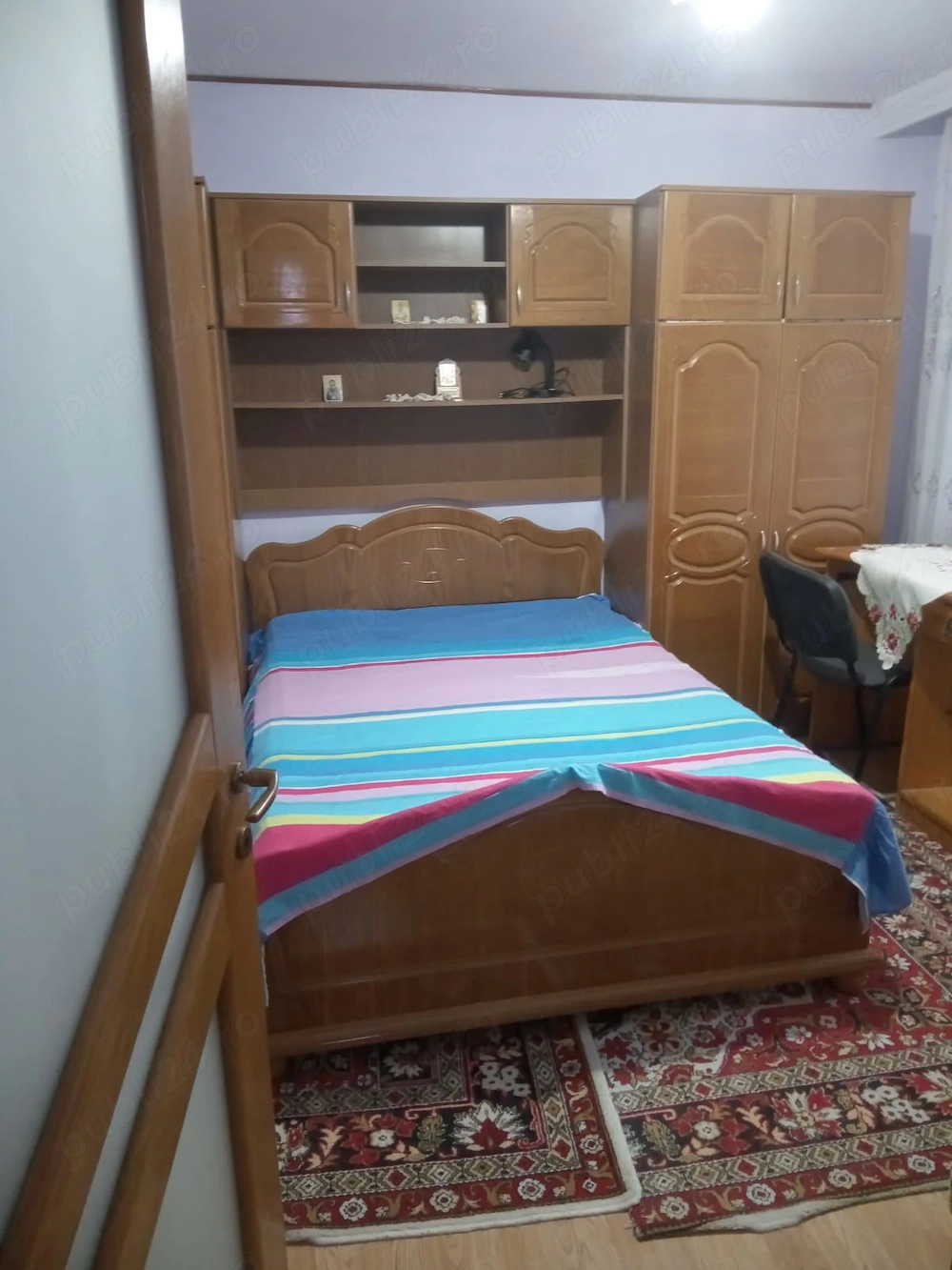 Piatra Neamt - Inchiriez camera din apartament la una sau doua eleve