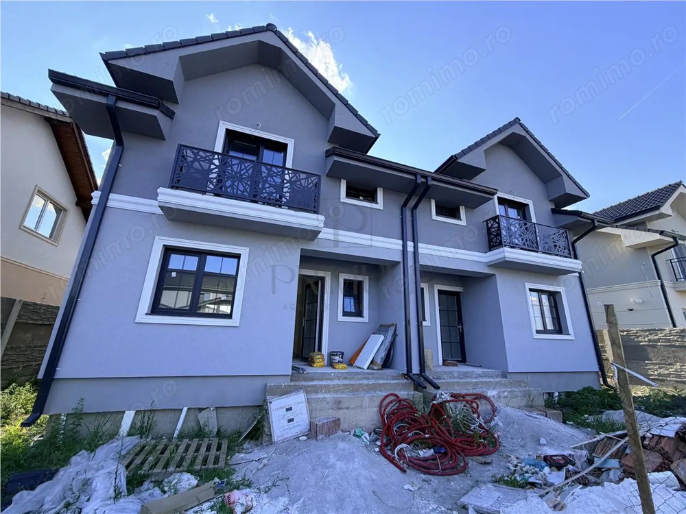 Duplex in zona populata - dormitor la parter - finisaje la cerere