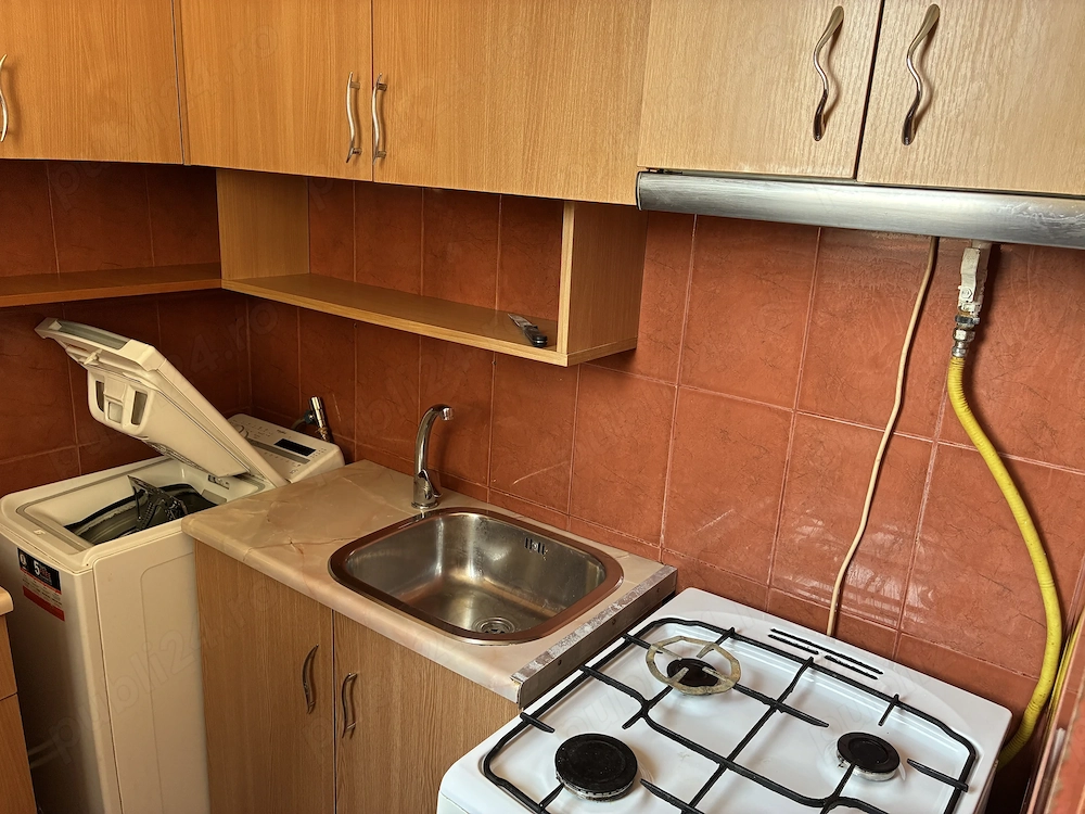 Închiriez apartament regim hotelier sau normal