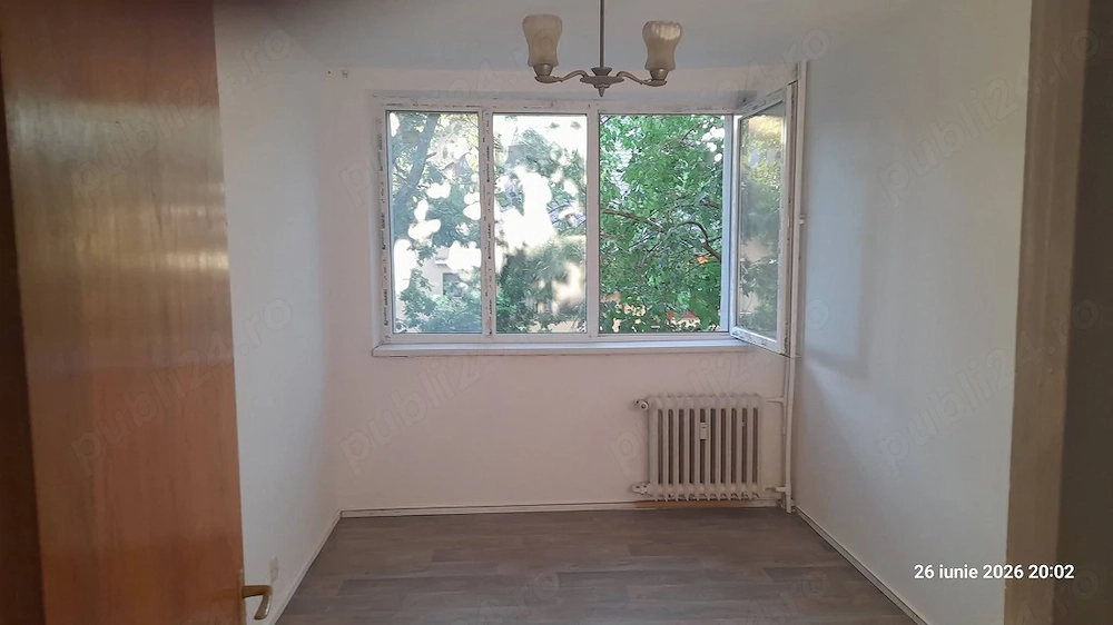 3 camere 2 balcoane, 3 min metrou Gorjului. Zona verde. negociabil