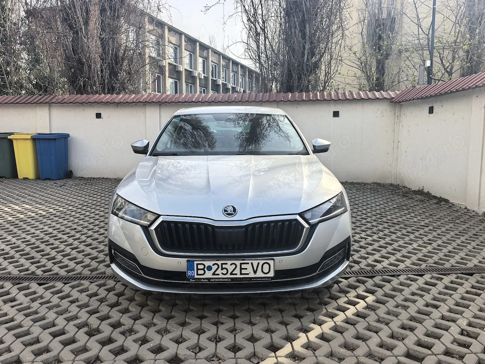 Skoda Octavia hibrid iV,150cp, DSG 