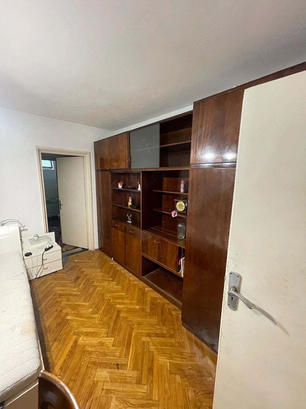 G. Coșbuc-Culturii. Ap 2 cam. Ofer chirie. Preț 240e 