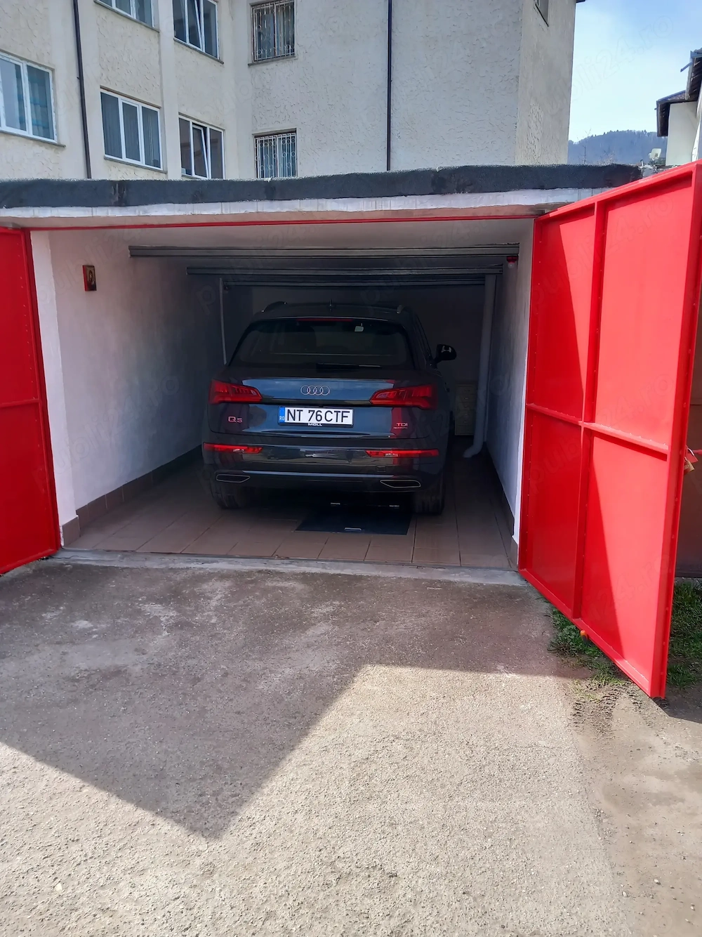 vind audi q5 2017 cu 72000 km reali !