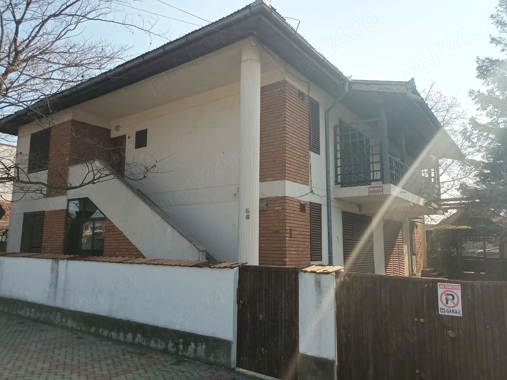 Inchiriez apartament 3 camere in vila Costinesti Beach Please