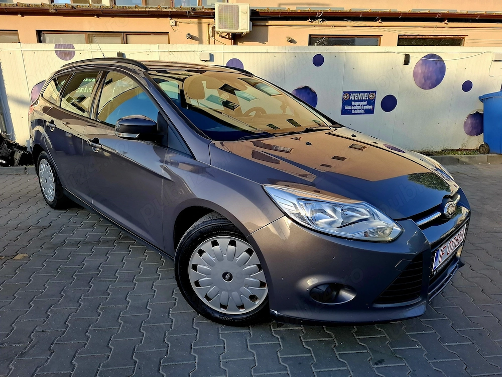 Ford Focus 1.6 TDCI Trend - RATE de la 540 Lei pe Luna