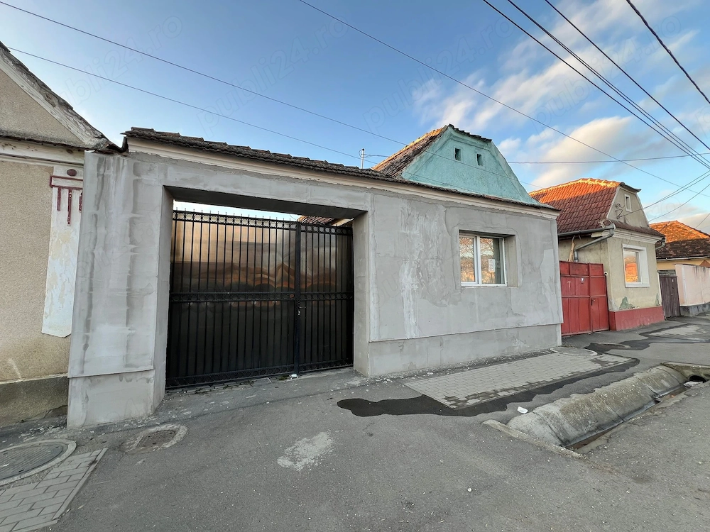 casa de vanzare Haghig