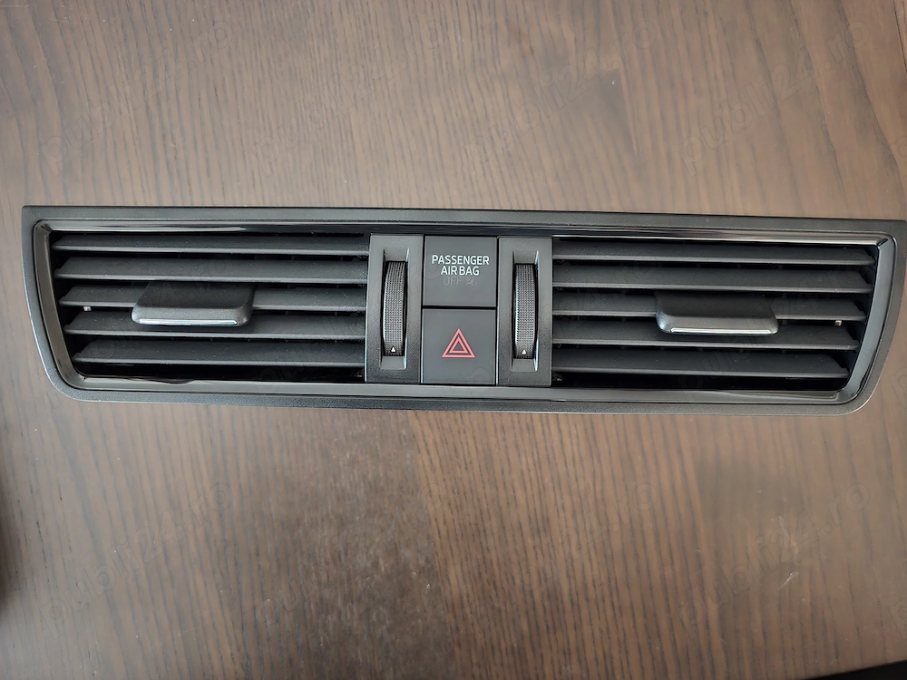Piesa grila noua ventilatie aer  masina Skoda Rapid OEM Originală Made in Poland