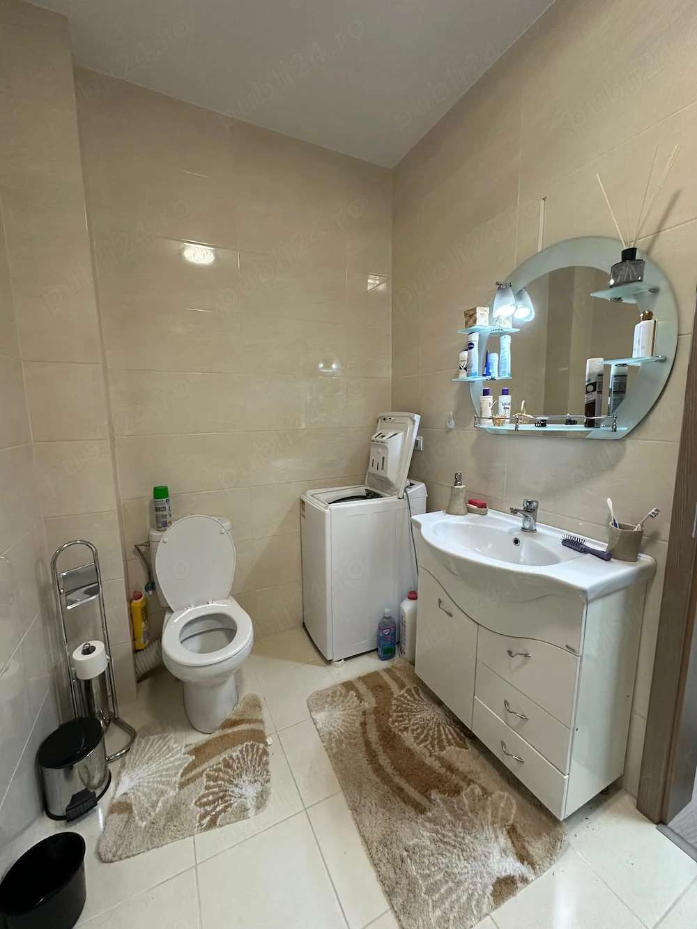 Apartament de închiriat 3 cam PRET 500E