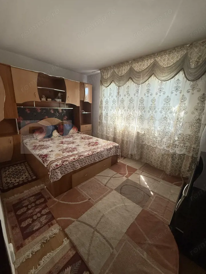 Apartament 3 camere,parter